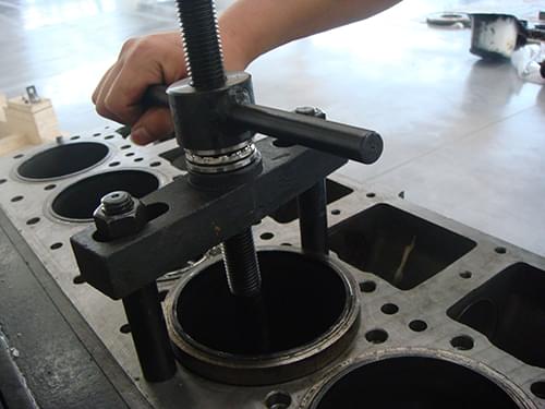 柴油機氣缸套拉拔器