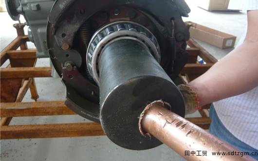 底盤(pán)維修工具