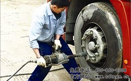 移動式上門保養(yǎng)服務(wù)車快修功能——輪胎更換、保輪